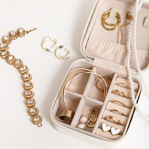 Jewelry & Accessories