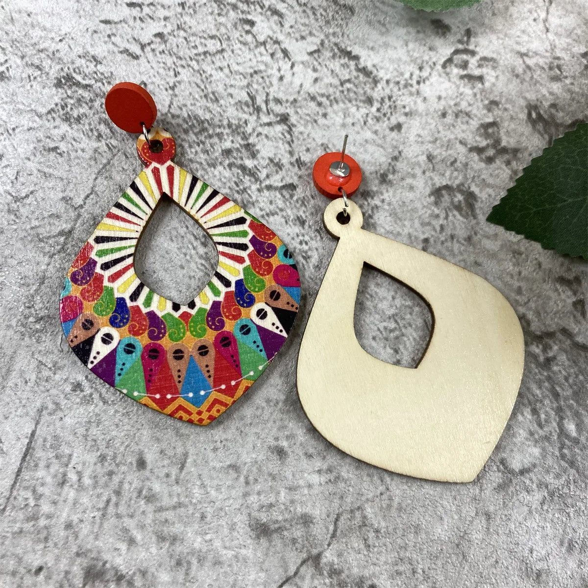 Fashion Bohemian Color Painted Water Drop Wooden Earrings for Women Ethnic Style Long Hollow Dangle Earring Female Jewelry